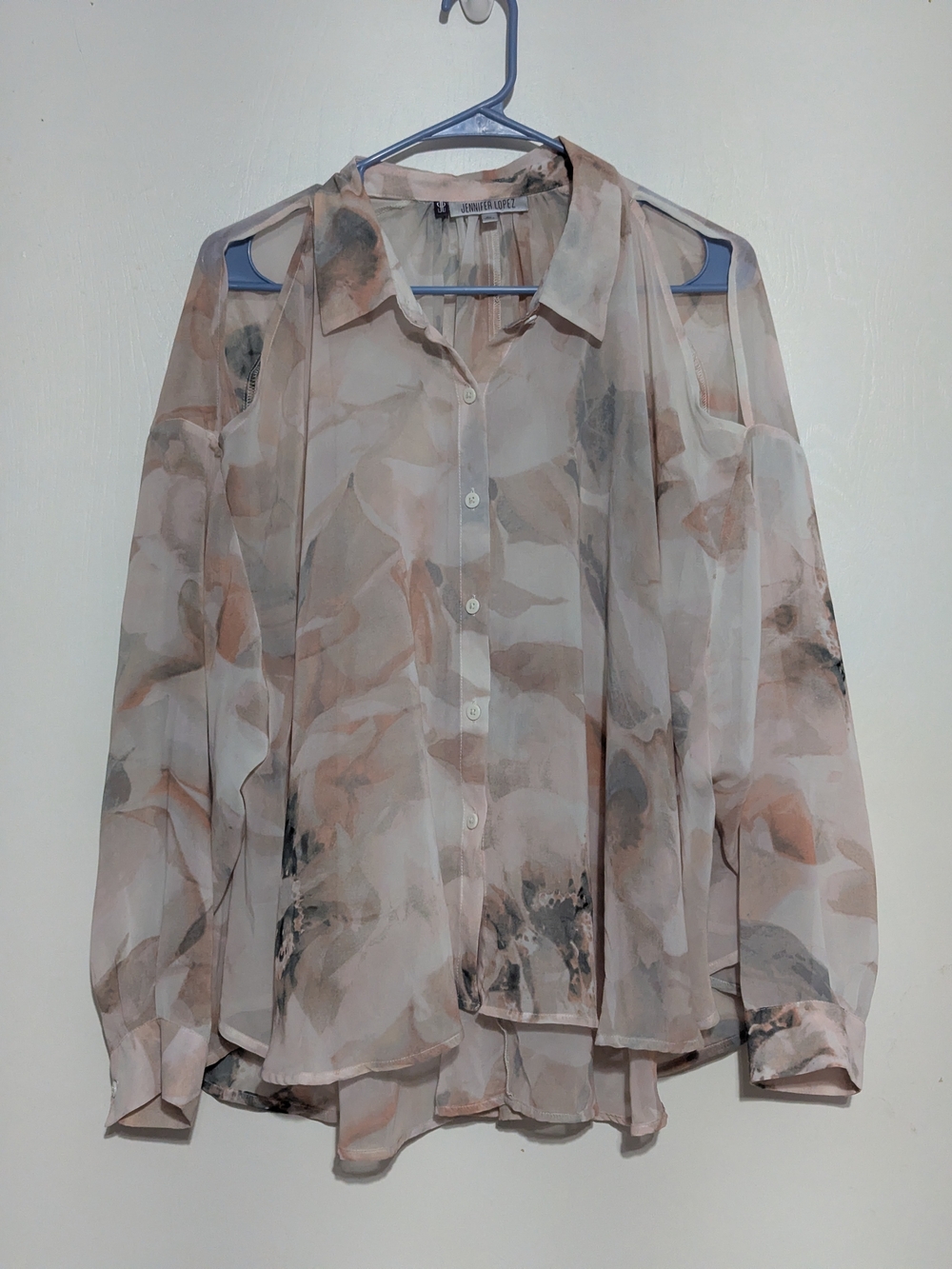 Jennifer Lopes JLO floral Blouse Top Cold-Shoulder Long Sleeve Button Down